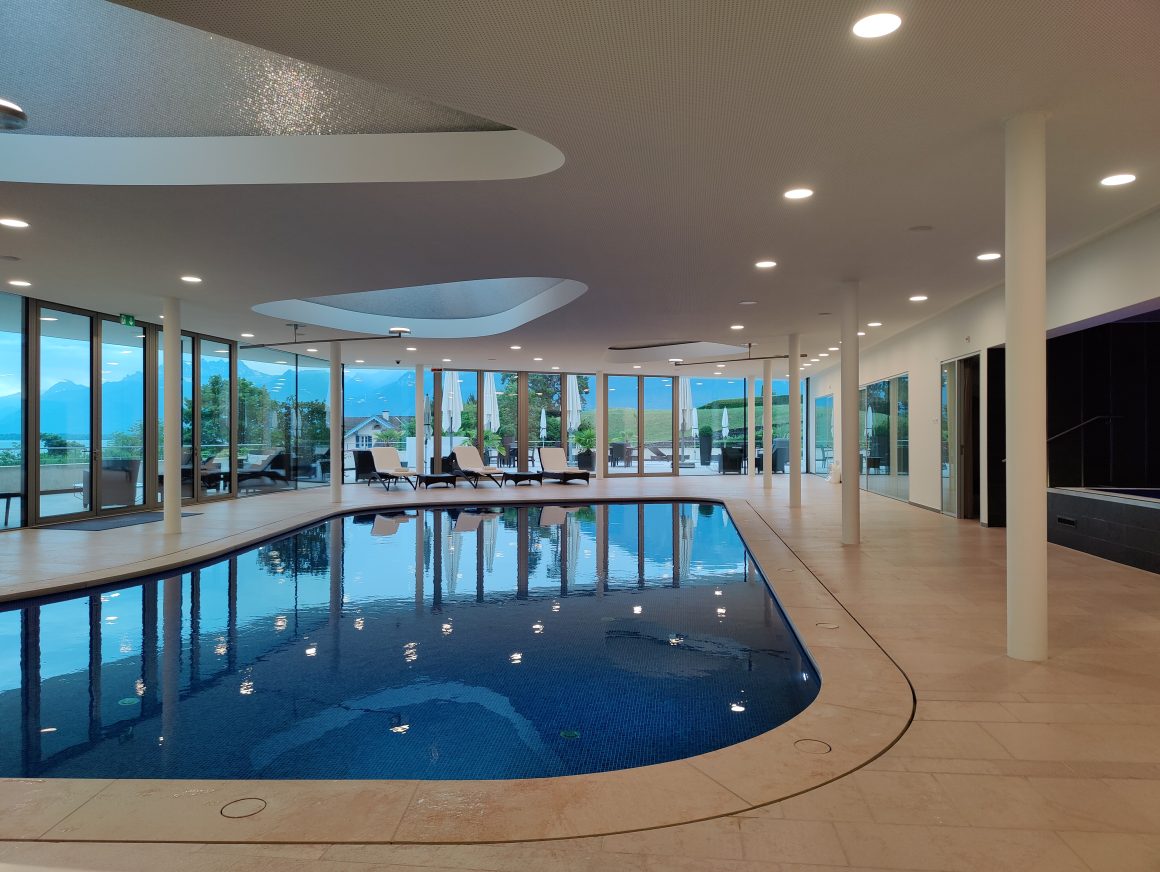 Clinique-La-Prairie-in-Switzerland-Swimming-Pool