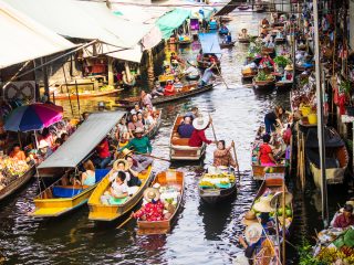 Thailand, Bangkok, Floating Market in Damnoen Saduak