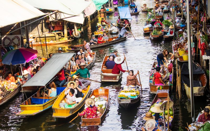 Thailand, Bangkok, Floating Market in Damnoen Saduak