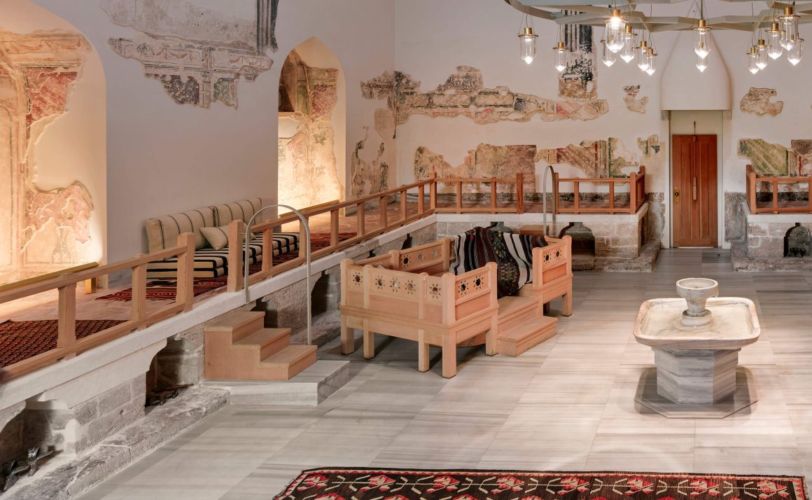 Zeyrek Çinili Hamam