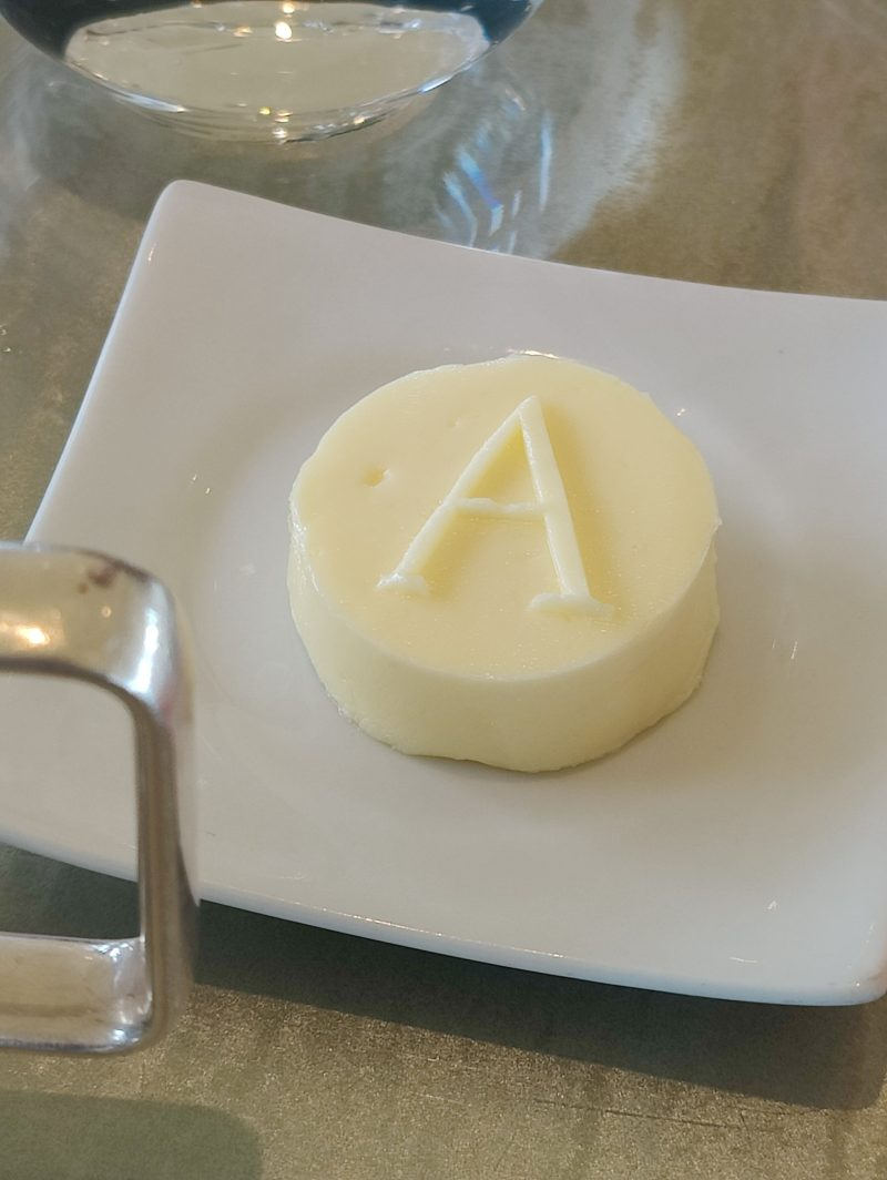 Śniadanie Armani hotel 
