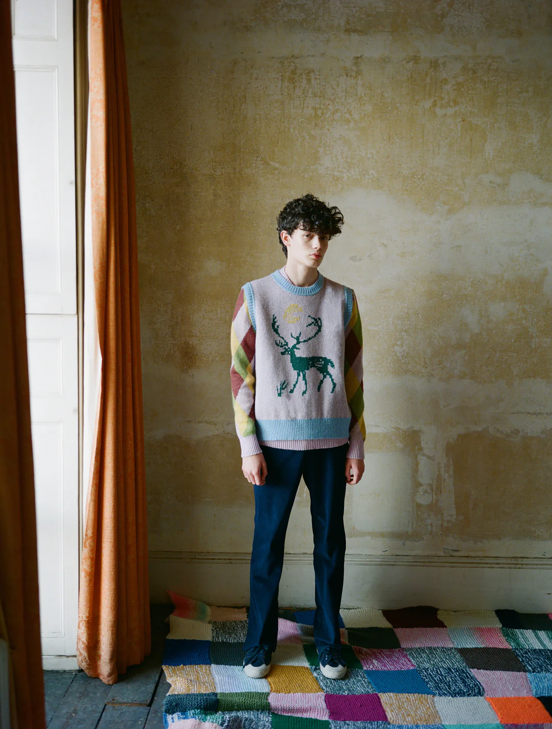 Żakardowa kamizelka z wełny moherowej z wzorem inspirowanym celtyckim bogiem Cernunnosem