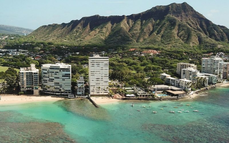 Places to Stay and Surf in Waikiki