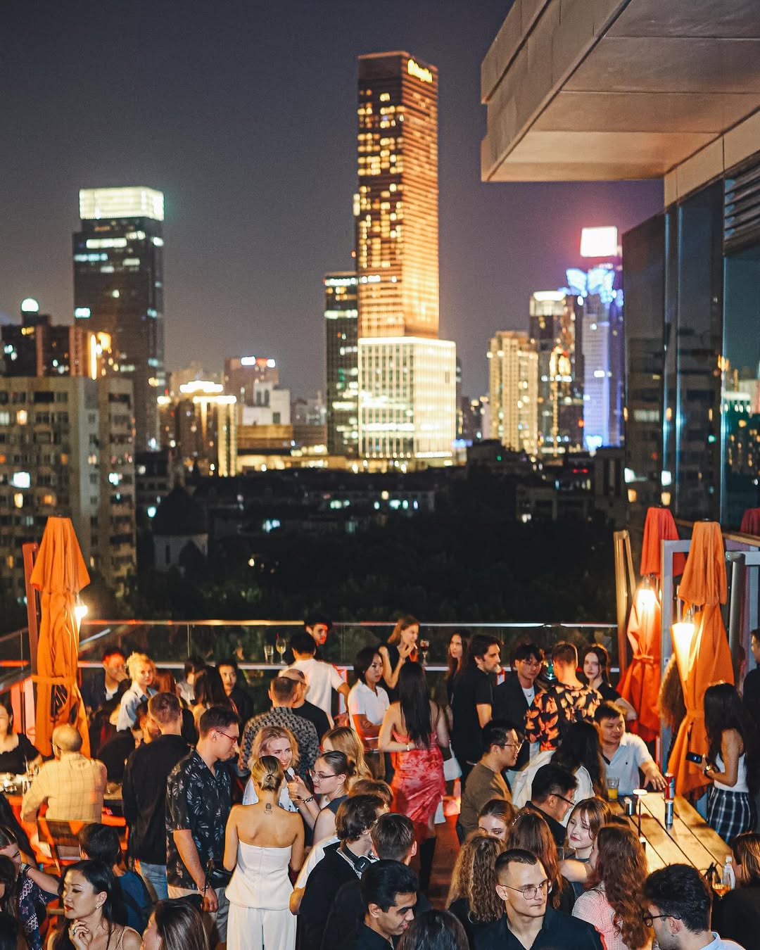 Charbon Rooftop - бар в Шанхае