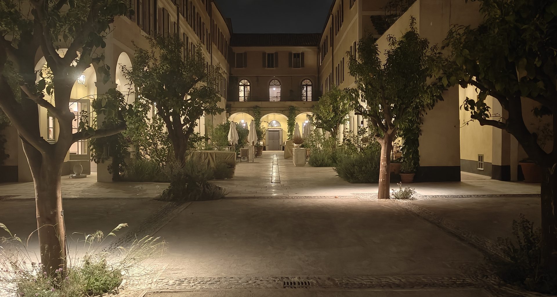 Обзор Hôtel du Couvent в Ницце