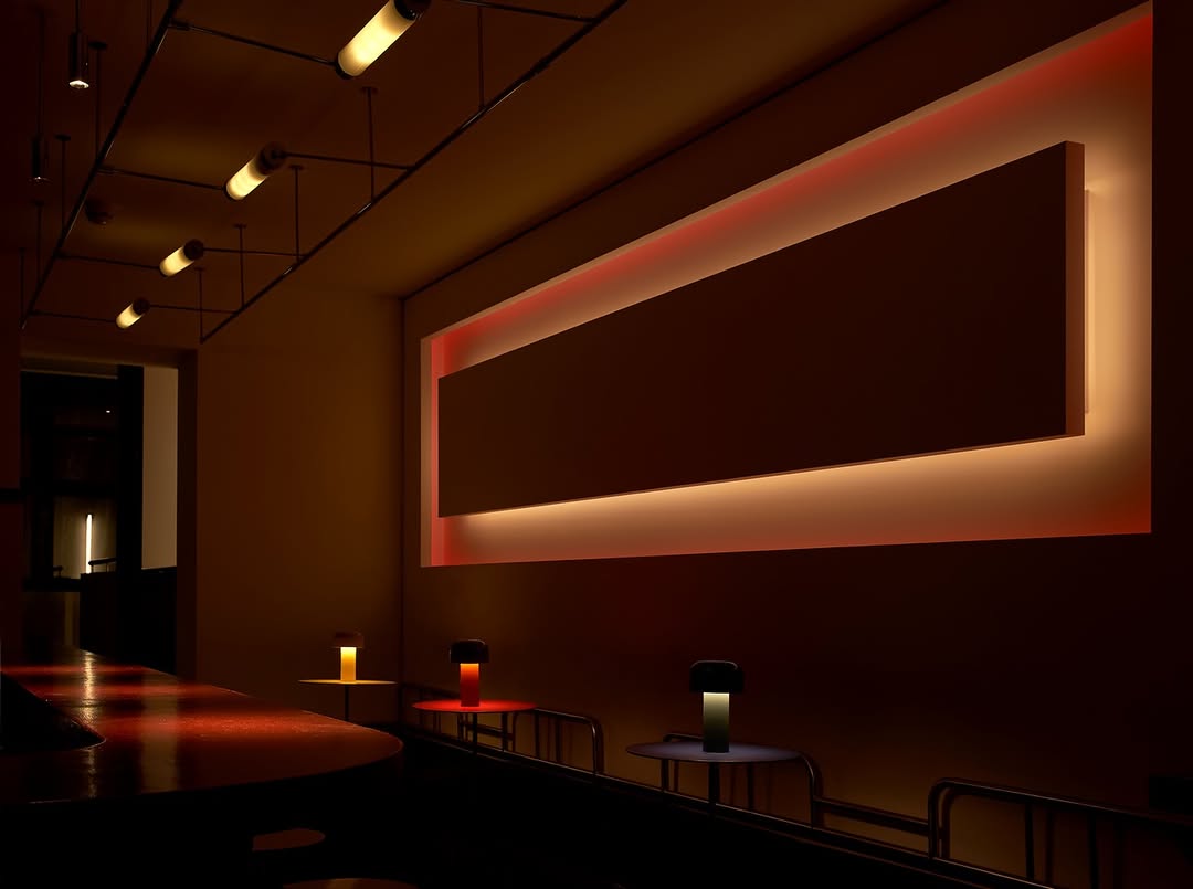 A Bar with Shapes for a Name