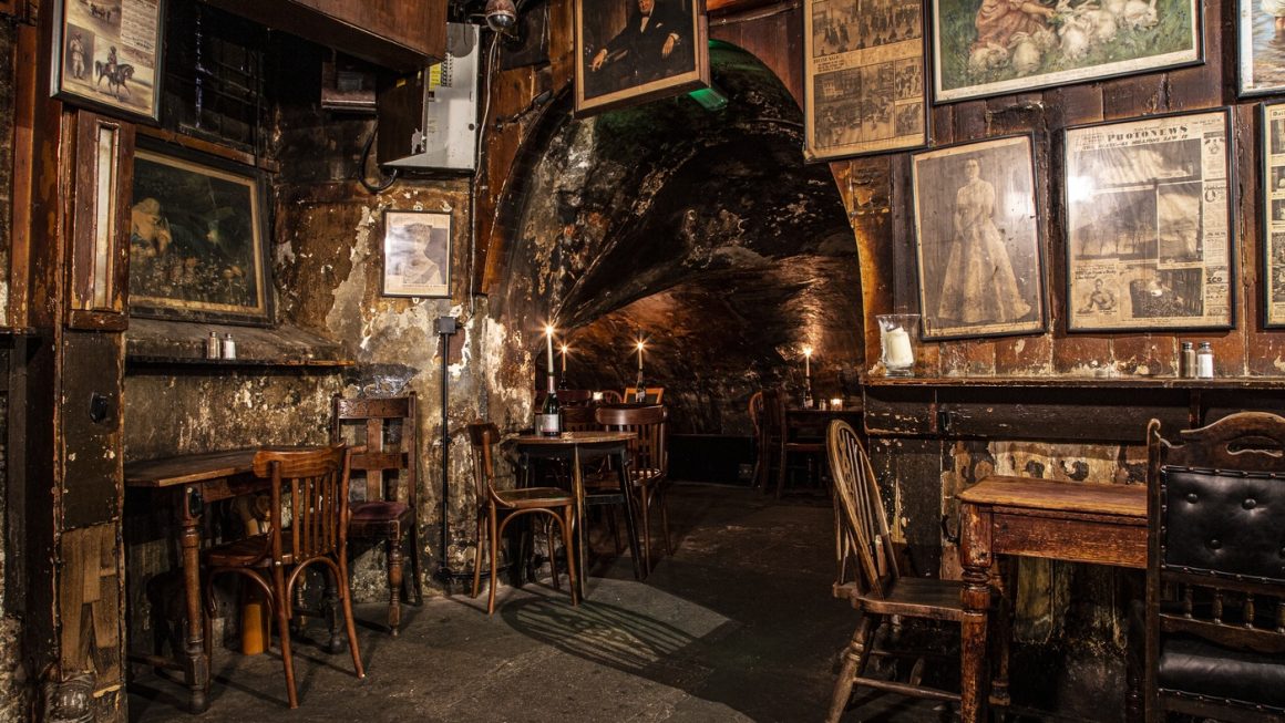 Gordon’s Wine Bar London