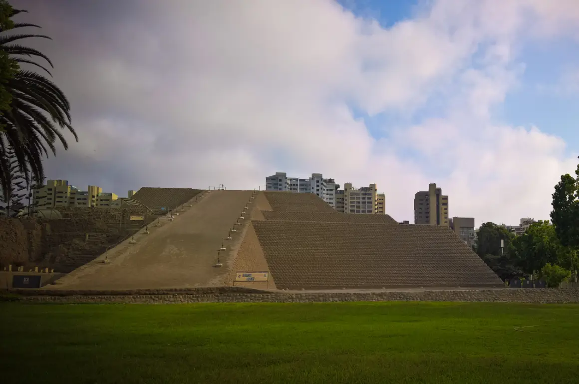 Exterior view to Huaca Huallamarca pyramid, Lima, Peru
