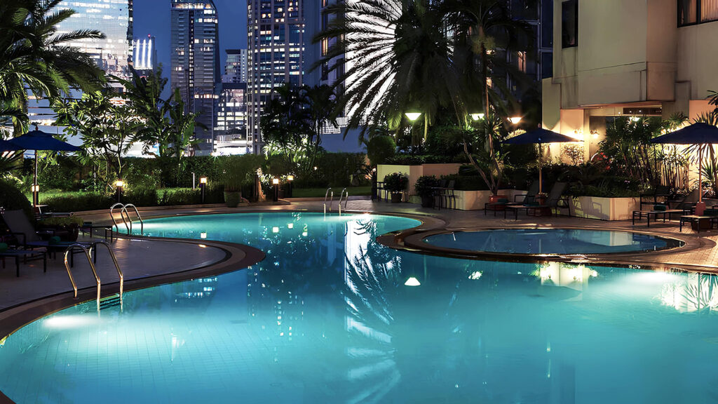 Rembrandt Residences Bangkok — Aparthotel with a Large Rooftop Pool