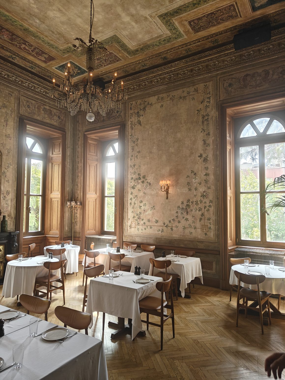 Soho-House-Istanbul-Restaurant-for-members