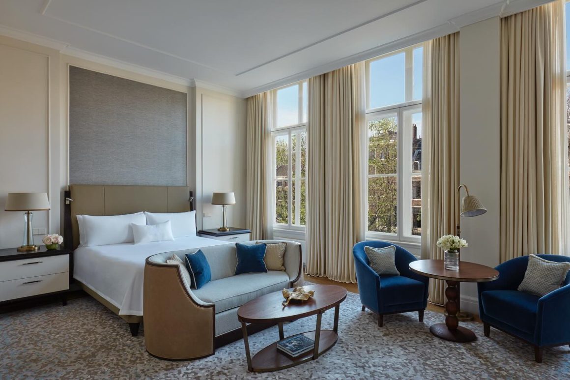 Waldorf Astoria Amsterdam suite