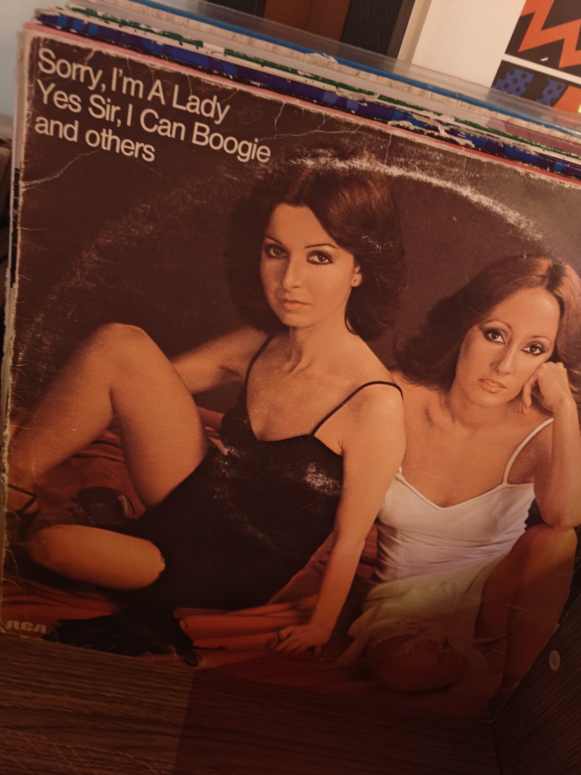 old winyl 25 godzin Hotel