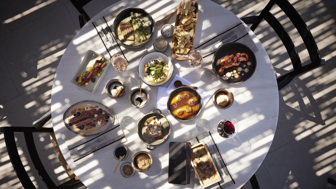 Kalesma Mykonos dining