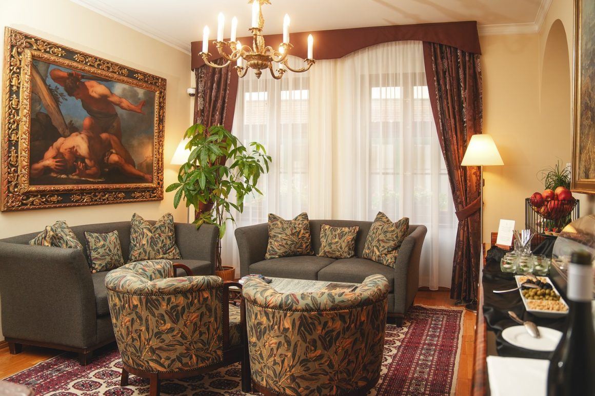Golden Well Hotel
