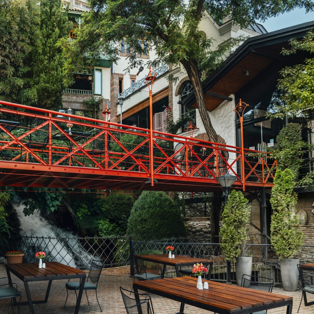 Дворик Ethno Tsiskvili в Тбилиси