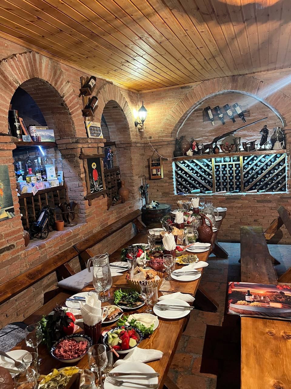 Грузинский накрытый стол