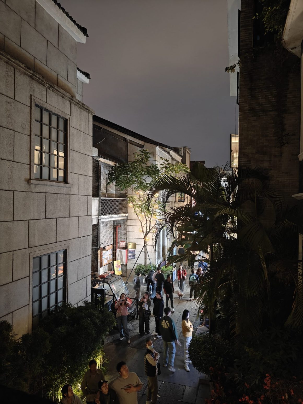 Yongqingfang by night