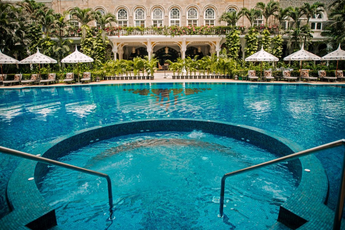 Taj Mahal Tower pool