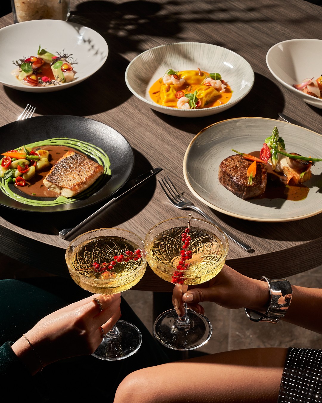 Bullona Cairo food and drink