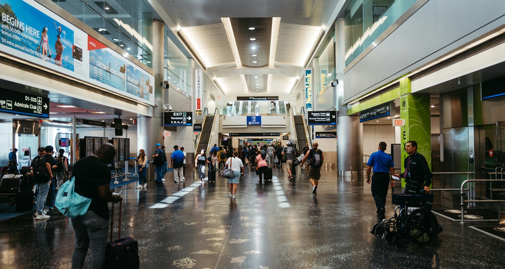 US Air travel report by Locals Insider