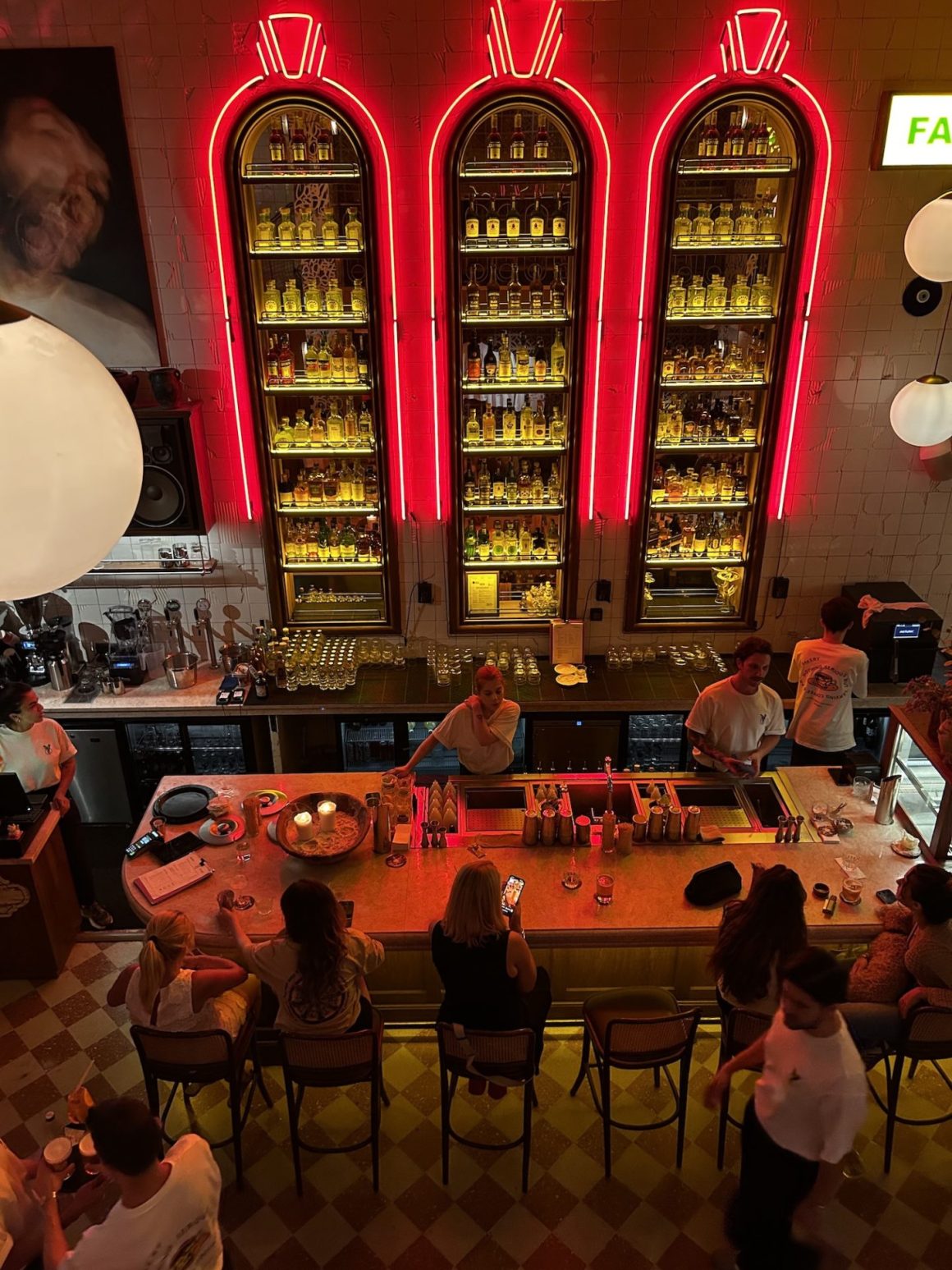 How to get by in Istanbul? Go to the right bars