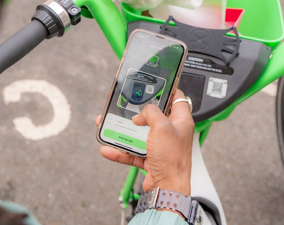 Lime e-Bikes