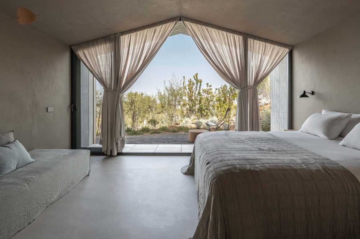 Pateos Portugal bedroom