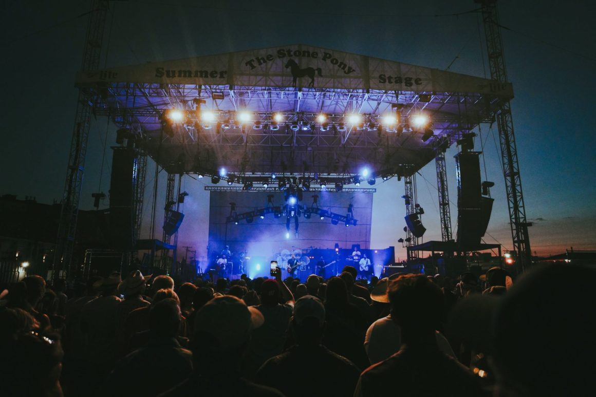 The Stone Pony scene