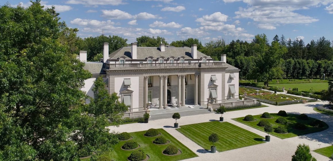 Nemours Estate