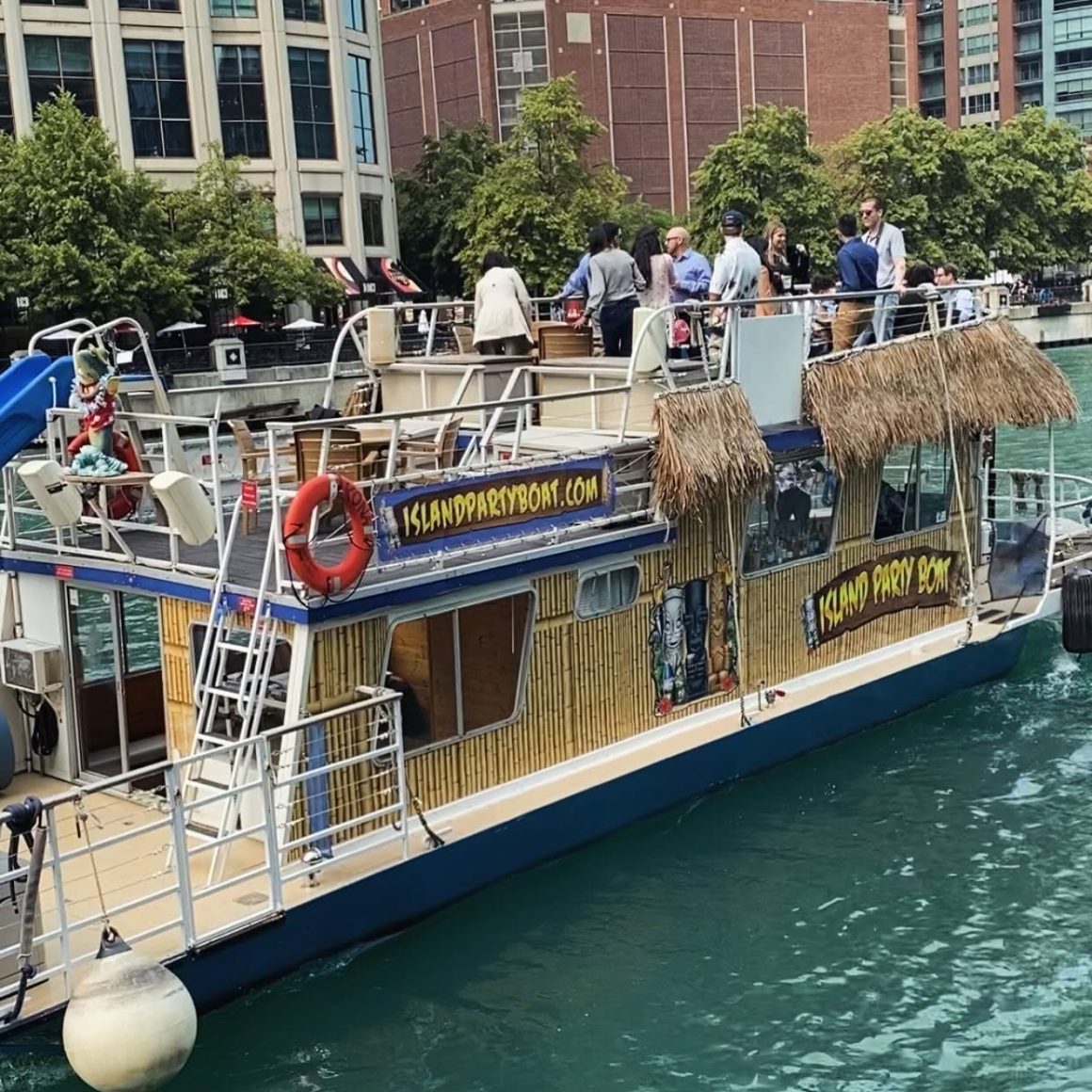 Island Party Boat 