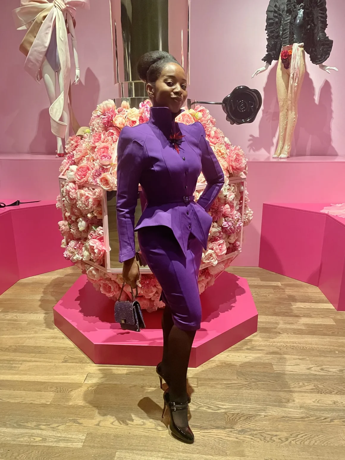 ashley-scott-muller-mugler-purple-suit-viktor-rolf-exhibition