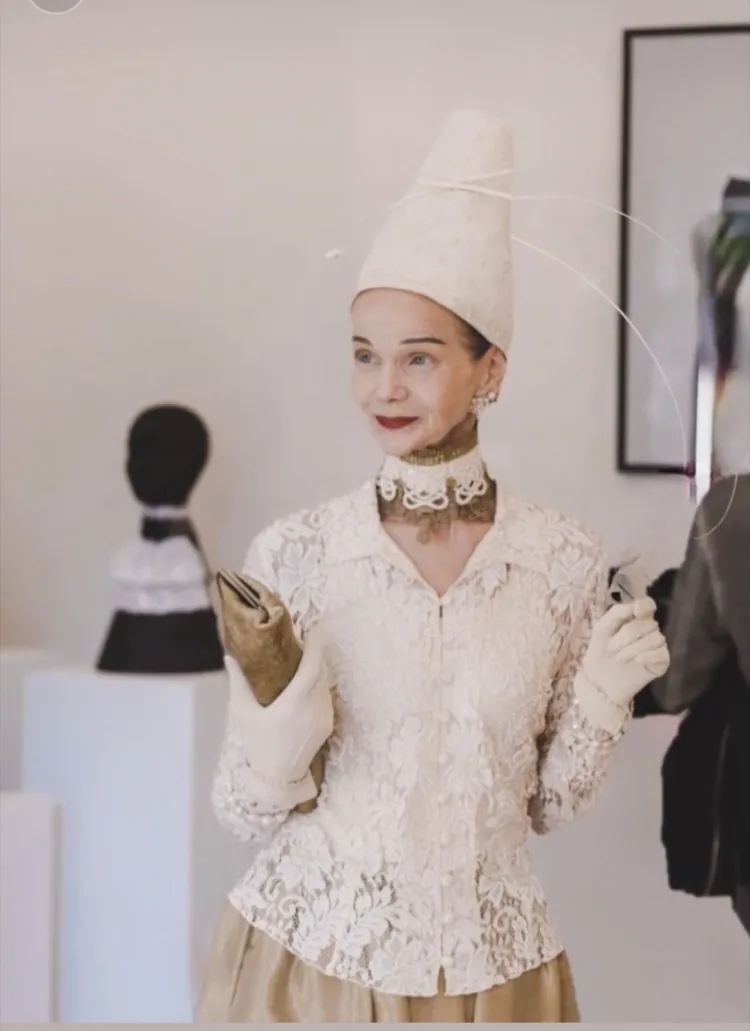 Britt Kanja with hats
