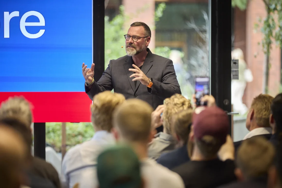 chat.dk founder Peter Revsbech interview